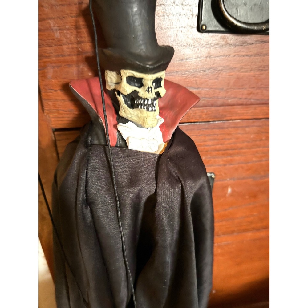 Paper Magic Group 2003 Skeleton Vampire Hanging Halloween Decor Top Hat Cape